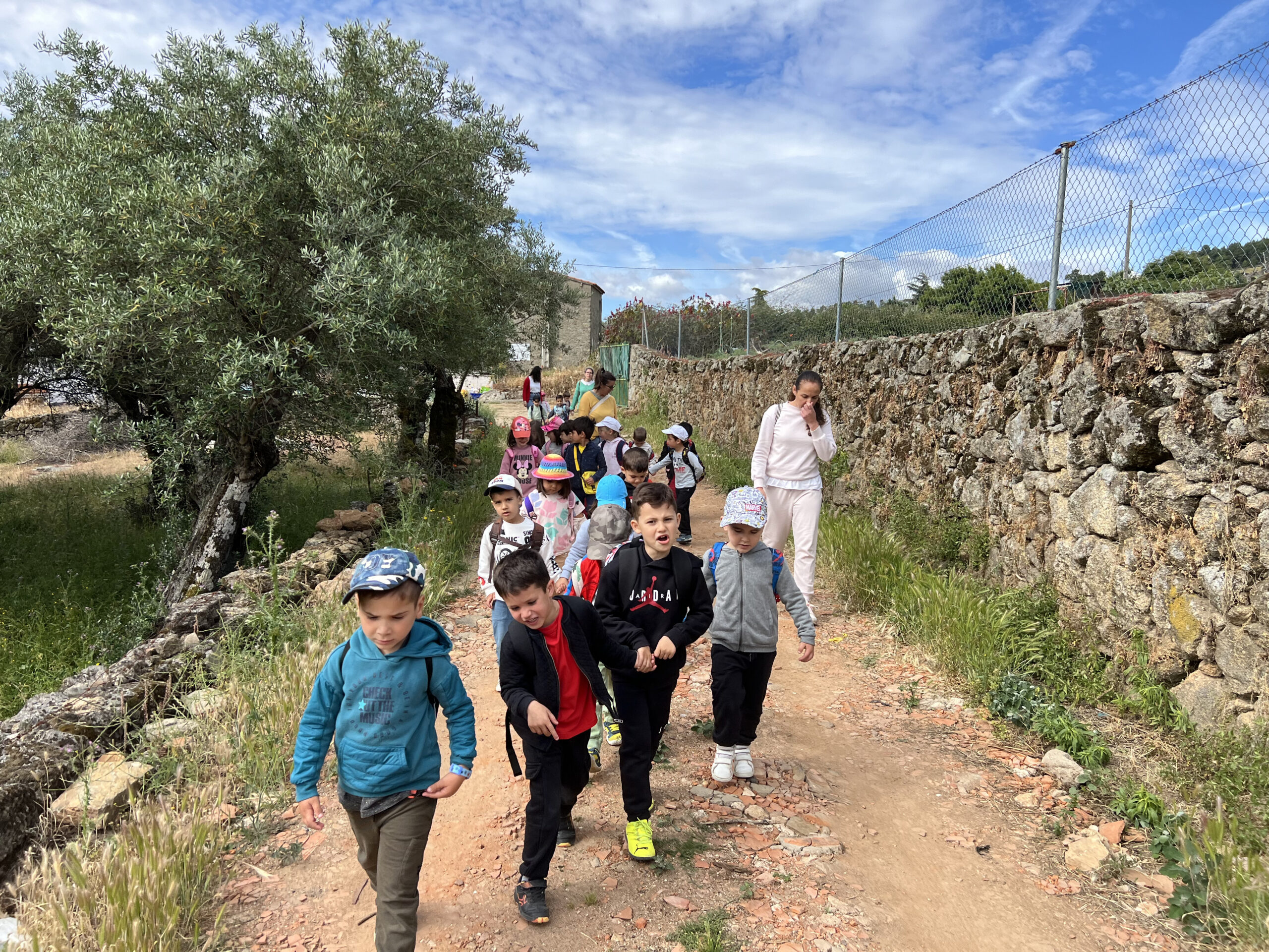 EXCURSIÓN A LA FUENTE DEL PORCARIZO